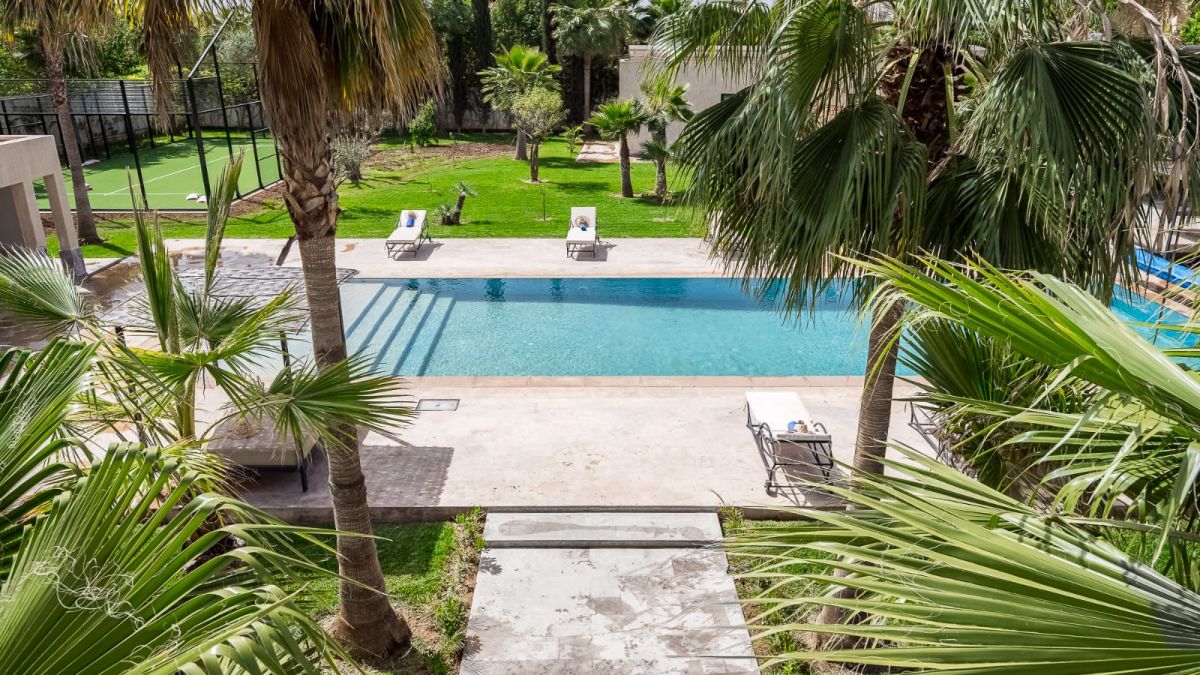 4 vue piscine villa marrakech